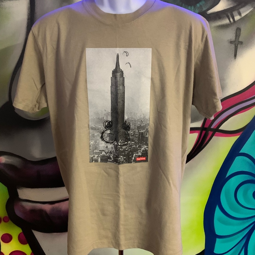 Supreme T-shirt